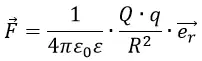 Формула закона Кулона для случая, когда заряды помещены в пространство с веществом